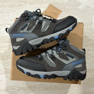 NIB Bearpaw Waterproof Hiking Boots Gray Blue Women’s Trail Shoes